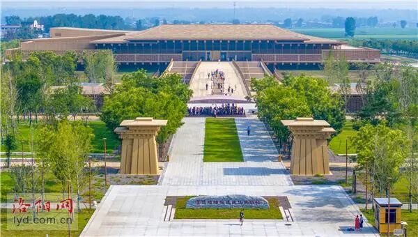 1760604942765988.jpg 162.jpg